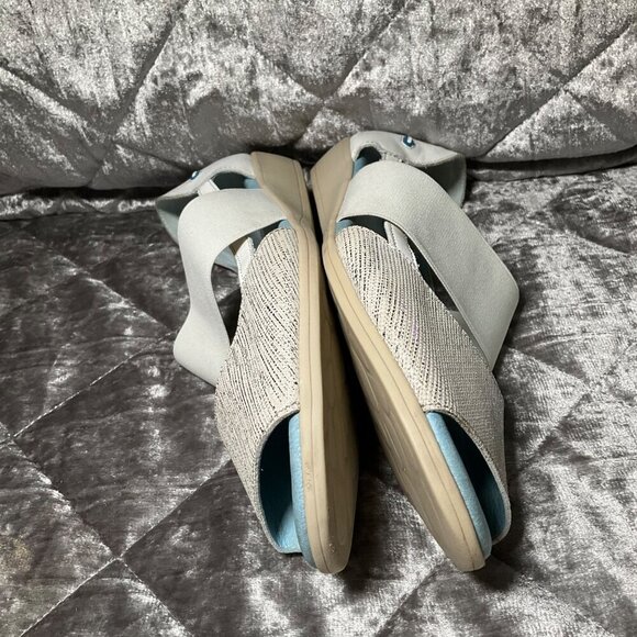 Cloud Women's Open-Toe Slip-On Sandals Size 11 Leather & Fabric White & Silver - Picture 6 of 12